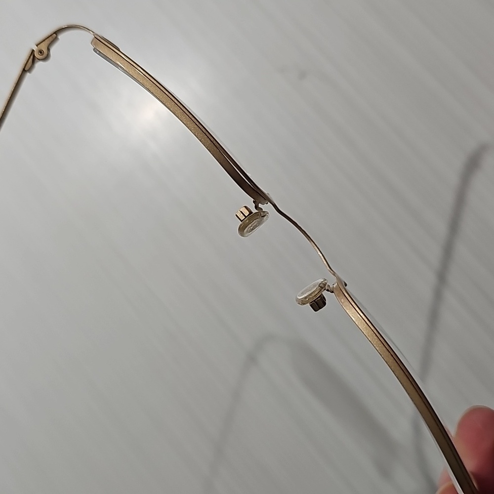CHANEL Brushed Gold Eyewear - Picture 6 of 6